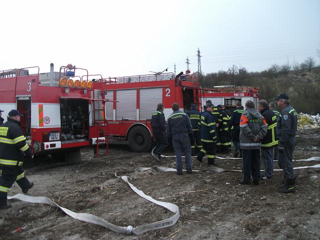 foto 009.jpg - Vycvik s pnotvornmi proudnicemi na skldce v Beroun